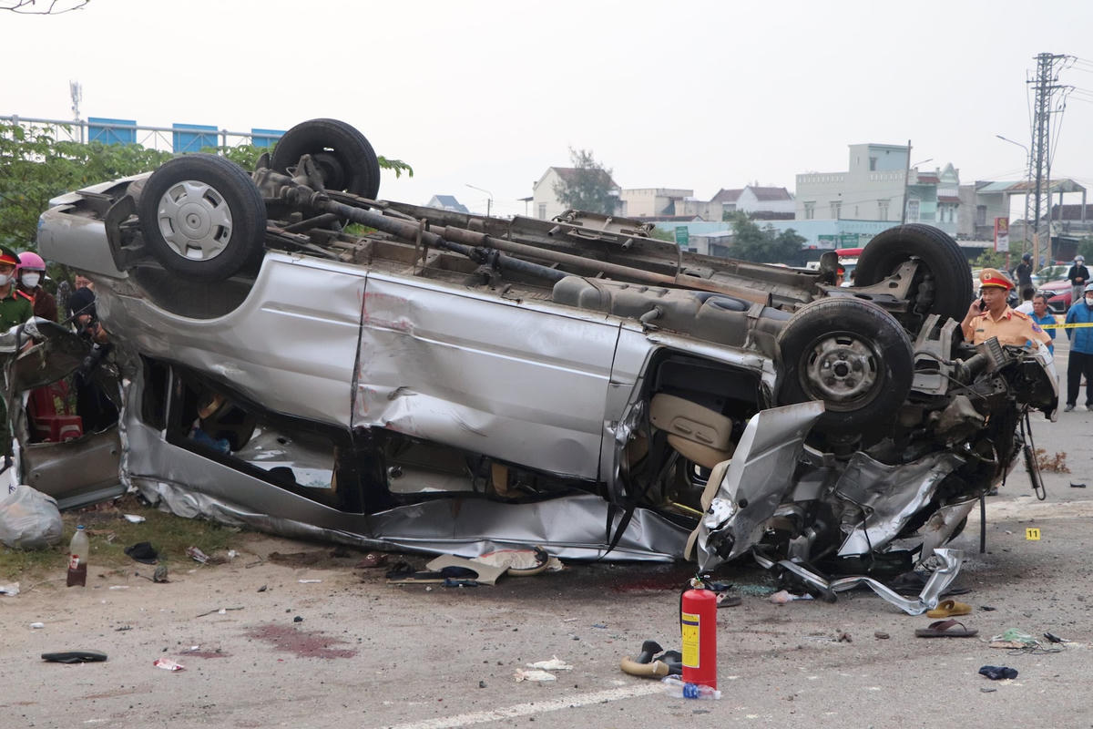 Hà Nội chi 370.000.000 đồng hỗ trợ các nạn nhân tử vong do tai nạn giao thông.