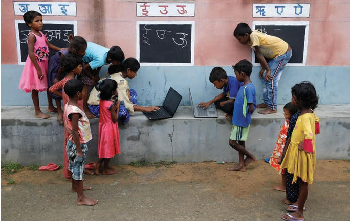 Thu hẹp khoảng cách số đối với trẻ em nghèo