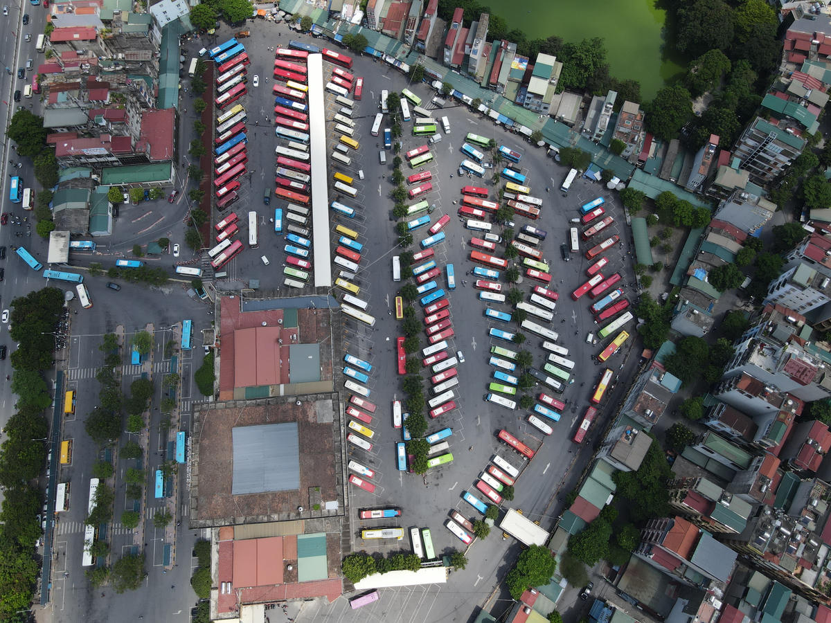 Hà Nội yêu cầu các đơn vị vận tải, bến xe, bố trí đủ phương tiện, nghiêm cấm tự ý tăng giá dịp Tết.