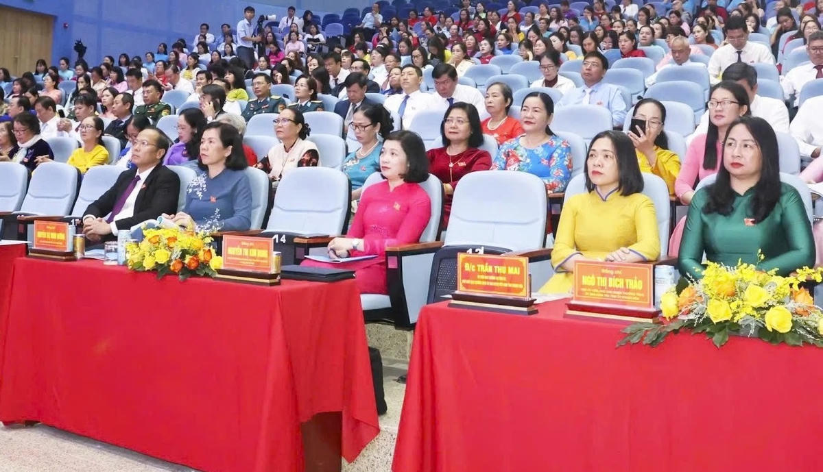Các đại biểu dự đại hội. (ảnh X.H)