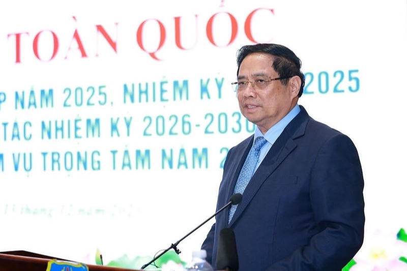 Thủ tướng: Chuyển từ 'quản lý bằng pháp luật' sang 'kiến tạo thể chế phát triển'