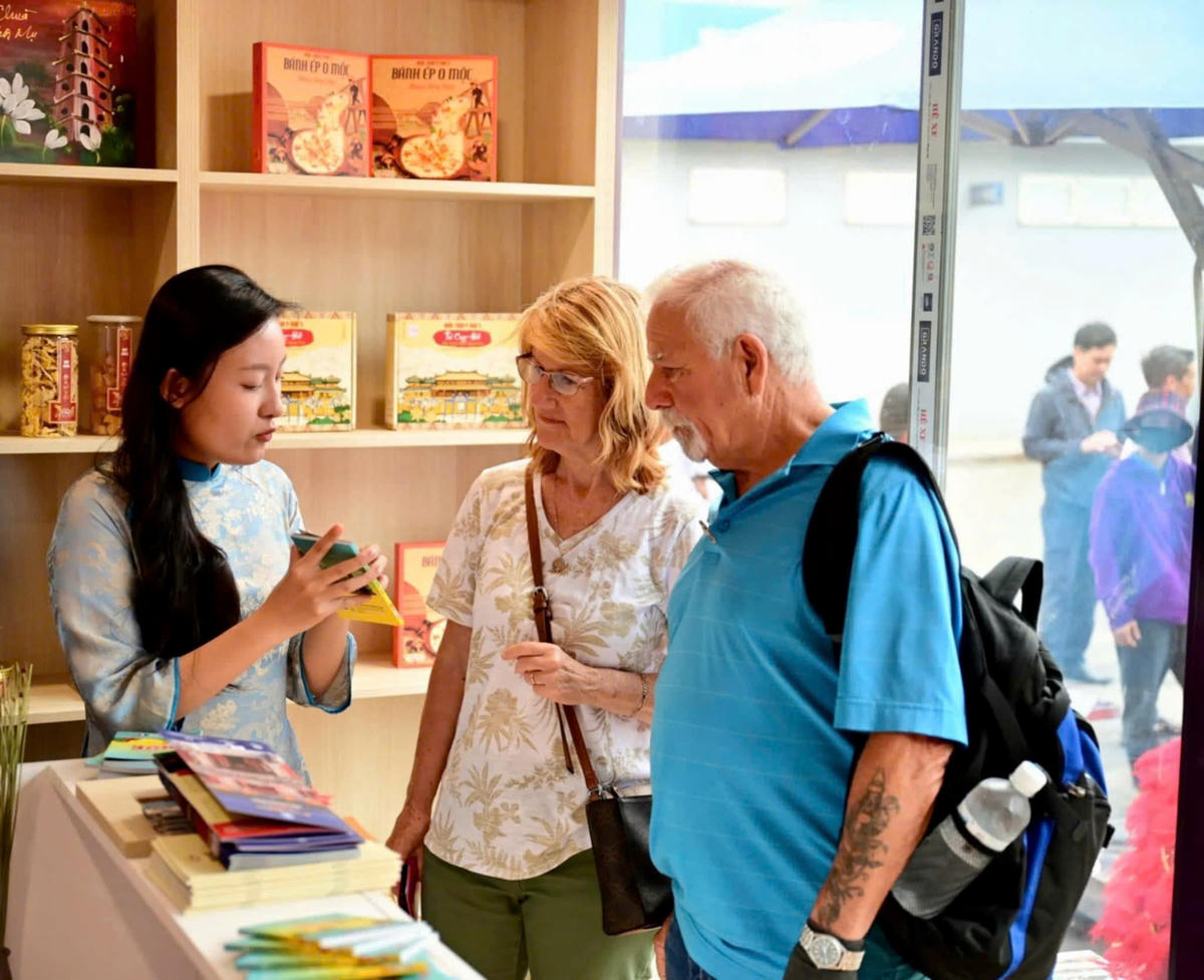 Khách quốc tế đến TPHCM tăng mạnh. Ảnh: S.X.