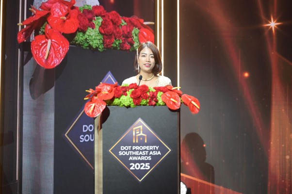 Đại diện ROX Lease phát biểu tại Lễ trao giải