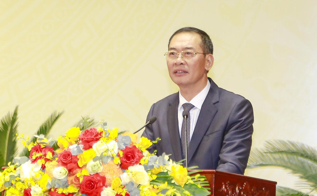 Ông Trịnh Tuấn Sinh - Phó Bí thư Tỉnh ủy, Chủ tịch Ủy ban MTTQ tỉnh Thanh Hóa biểu dương các kết quả mà Hội Nông dân tỉnh đạt được trong nhiệm kỳ vừa qua. Ảnh: Lê Hợi