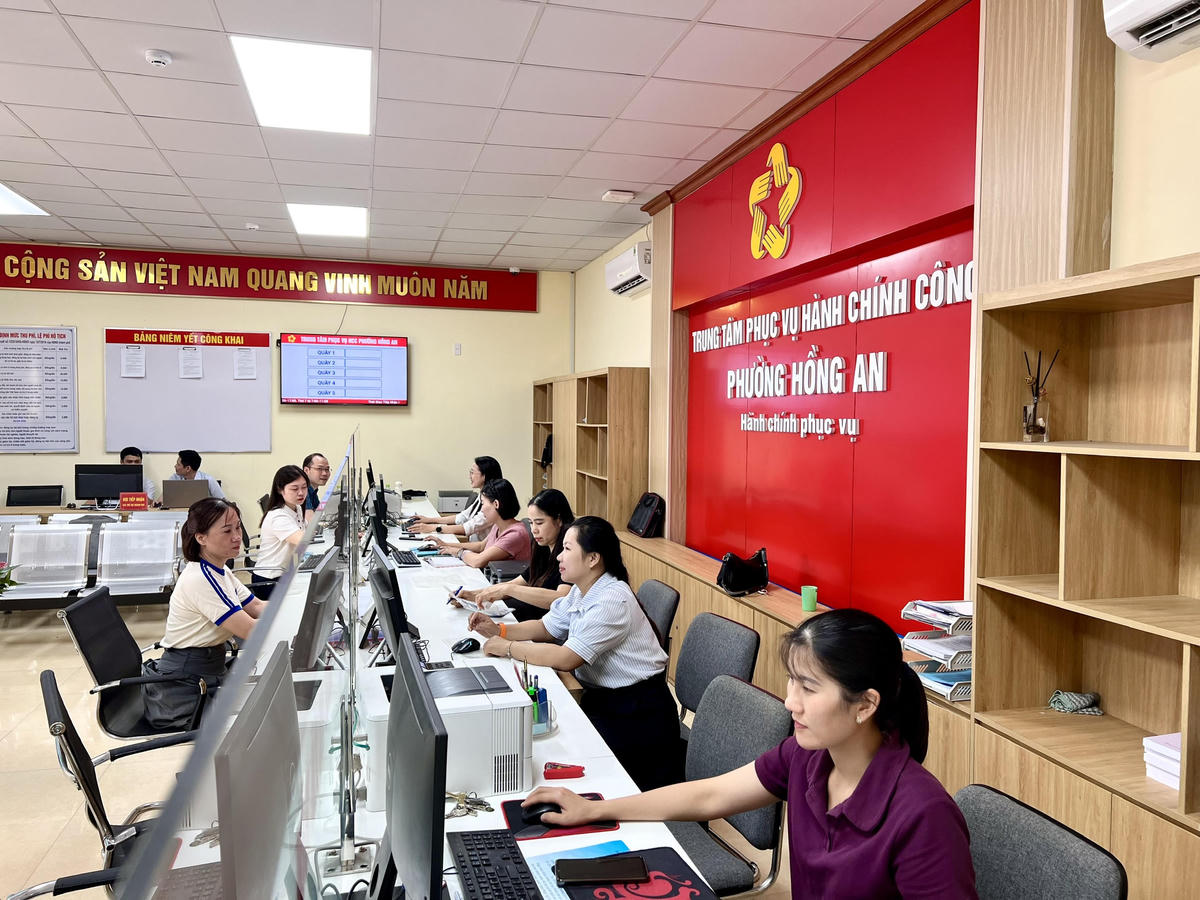 Việc hỗ trợ kinh phí đi lại hoặc thuê nhà được chi trả hằng tháng, không tính vào các chế độ bảo hiểm và phụ cấp khác. Ảnh minh hoạ.&nbsp;