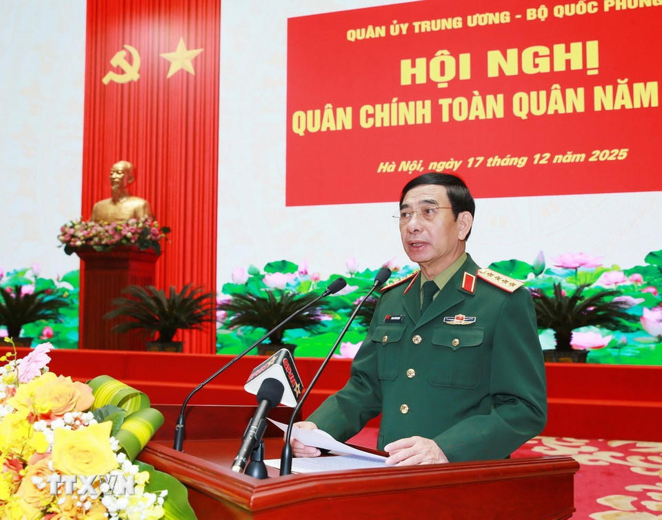 Đại tướng Phan Văn Giang, Ủy viên Bộ Chính trị, Phó Bí thư Quân ủy Trung ương, Bộ trưởng Bộ Quốc phòng khai mạc hội nghị. (Ảnh: Trọng Đức/TTXVN)
