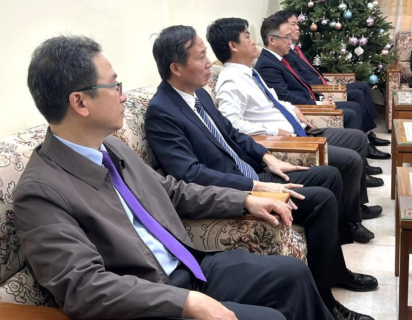 Trưởng Ban Tuyên giáo và Dân vận Trung ương Trịnh Văn Quyết chúc mừng Lễ Giáng sinh tại TP Hồ Chí Minh