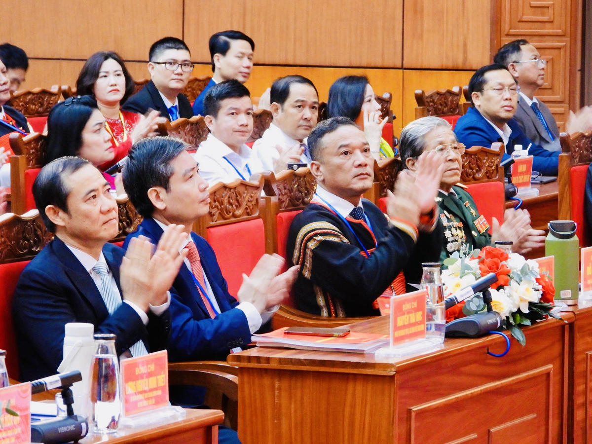Lãnh đạo tỉnh Đắk Lắk dự đại hội. Ảnh: Thanh Nga.