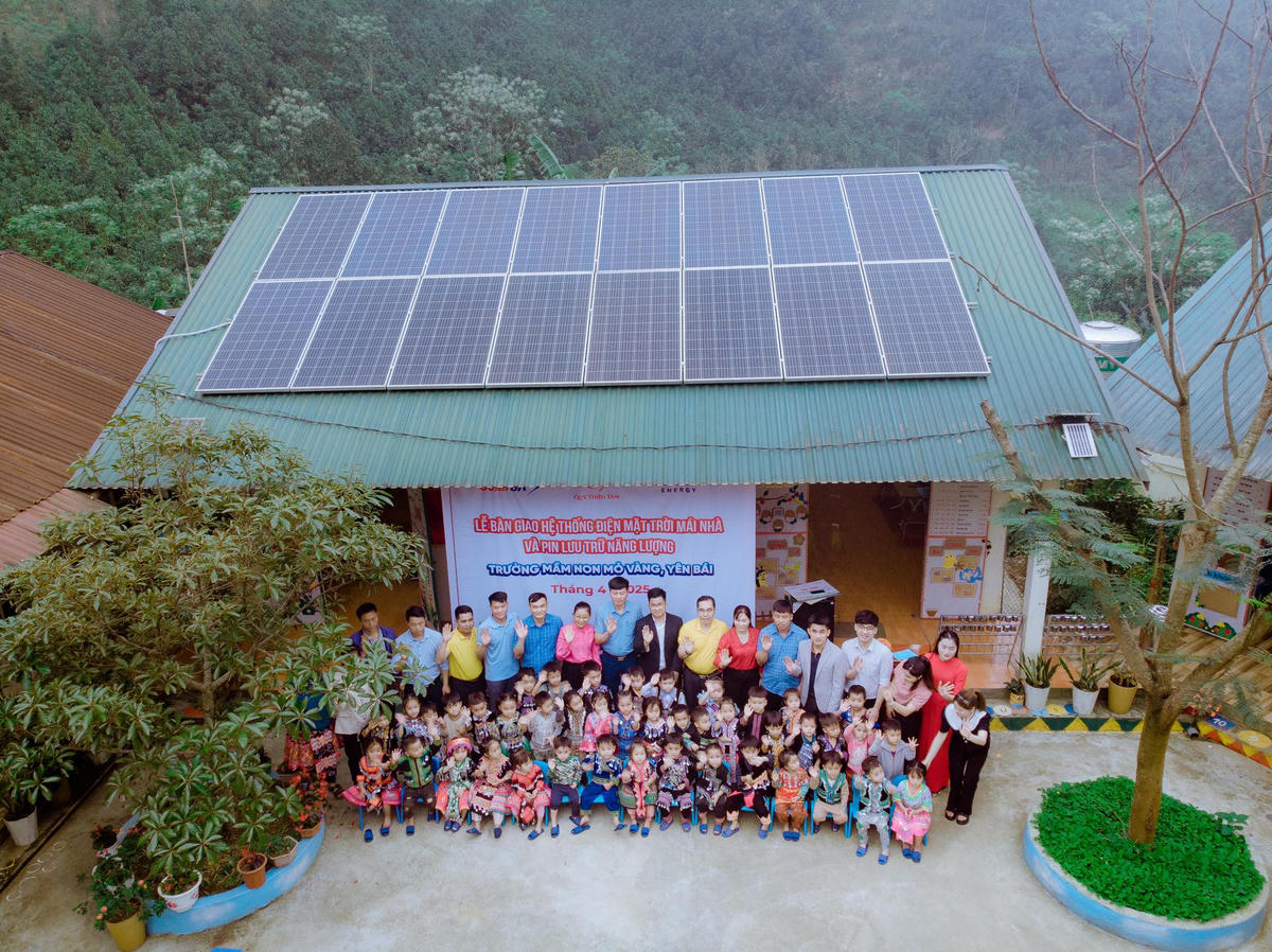 Quỹ Thiện Tâm hỗ trợ lắp đặt hệ thống điện mặt trời cho trường Mầm non Mỏ Vàng, Mù Cang Chải, Yên