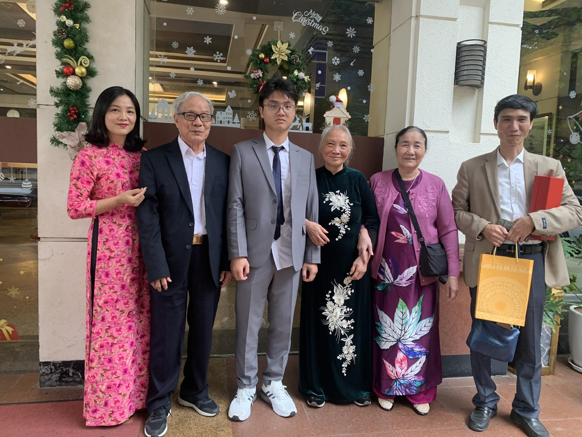 Gia đình luôn đồng hành và ủng hộ mọi quyết định của Khôi.