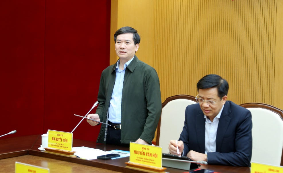 Ông Vũ Quyết Tiến, Phó Bí thư Tỉnh ủy, Chủ tịch Ủy ban MTTQ tỉnh Quảng Ninh phát biểu tại hội nghị. Ảnh: QMG.&nbsp;