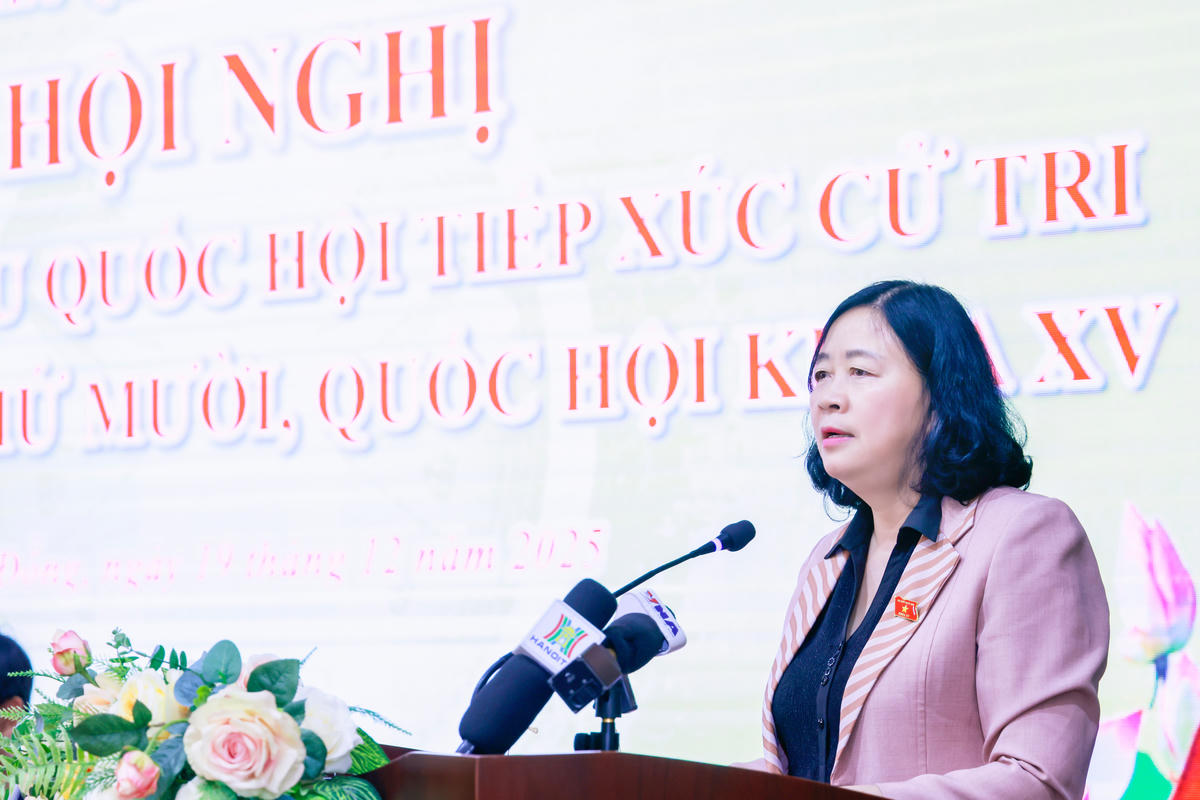 Chủ tịch Bùi Thị Minh Hoài phát biểu tại Hội nghị. Ảnh: Quang Vinh.