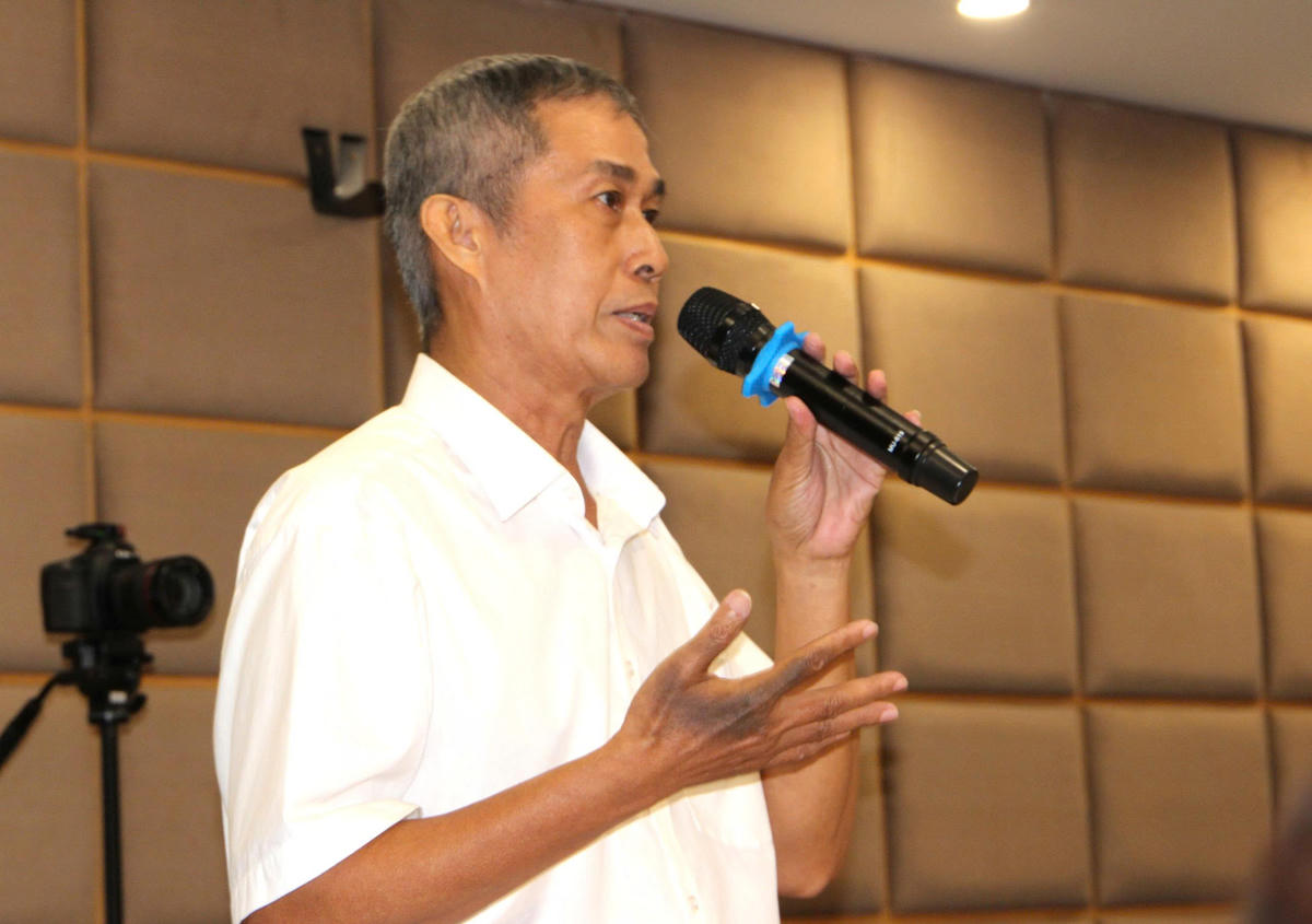 Ông Võ Văn Thiện – nguyên Ủy viên Ủy ban Trung ương MTTQ Việt Nam, Trưởng Ban Công tác phía Nam góp ý để cứu trợ thiệu quả hơn, thiết thực hơn. Ảnh: Quốc Định