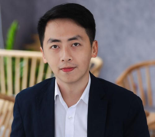 Ông Lê Bảo Long
