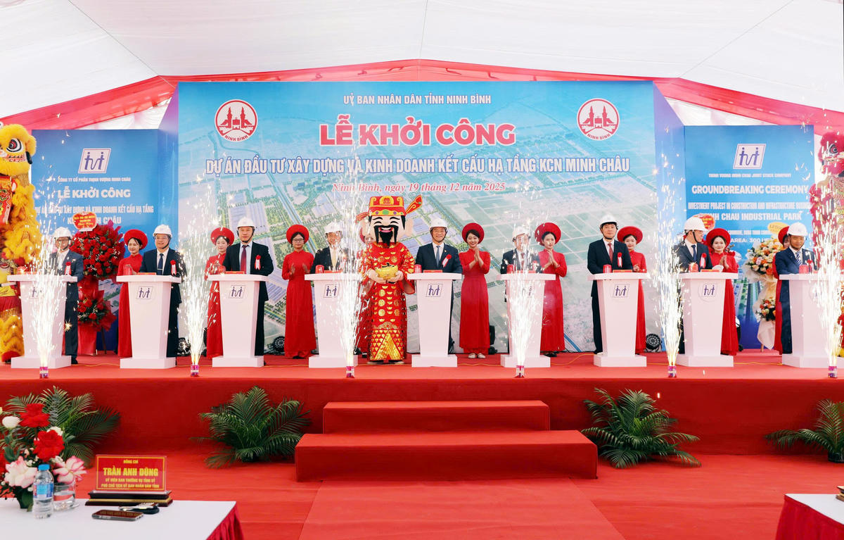 Dự án Khu công nghiệp Minh Châu (Ninh Bình) được khởi công xây dựng hạ tầng sáng 19/12. Ảnh: Duy Hưng