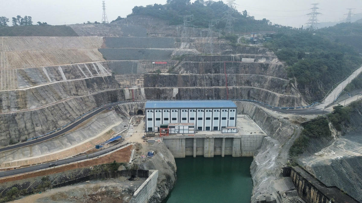 Dự án Nhà máy Thuỷ điện Hoà Bình mở rộng.