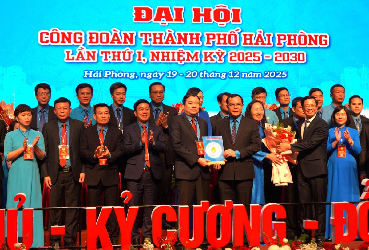 Ông Nguyễn Anh Tuân được chỉ định giữ chức Chủ tịch Liên đoàn Lao động TP Hải Phòng. Ảnh: PT.&nbsp;