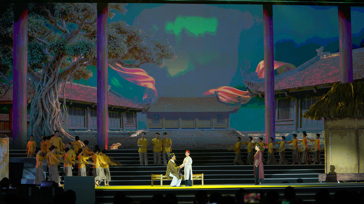 Chương trình nghệ thuật do Tỉnh ủy, HĐND, UBND, Ủy ban MTTQ tỉnh chỉ đạo nội dung. Ảnh: Cẩm Kỳ&nbsp;