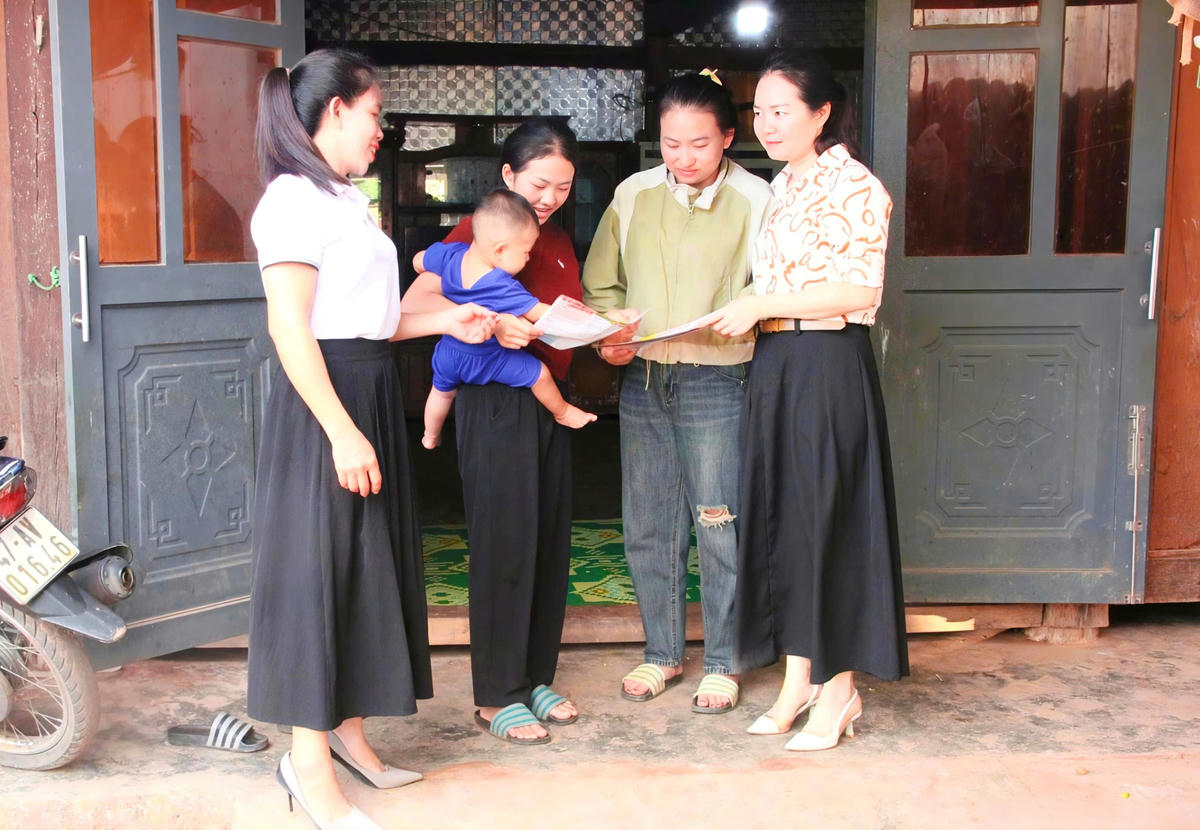 Giảm thiểu tảo hôn và hôn nhân cận huyết thống ở Đắk Lắk - Bài 4: Khi phụ nữ trở thành “lá chắn” từ gia đình đến cộng đồng