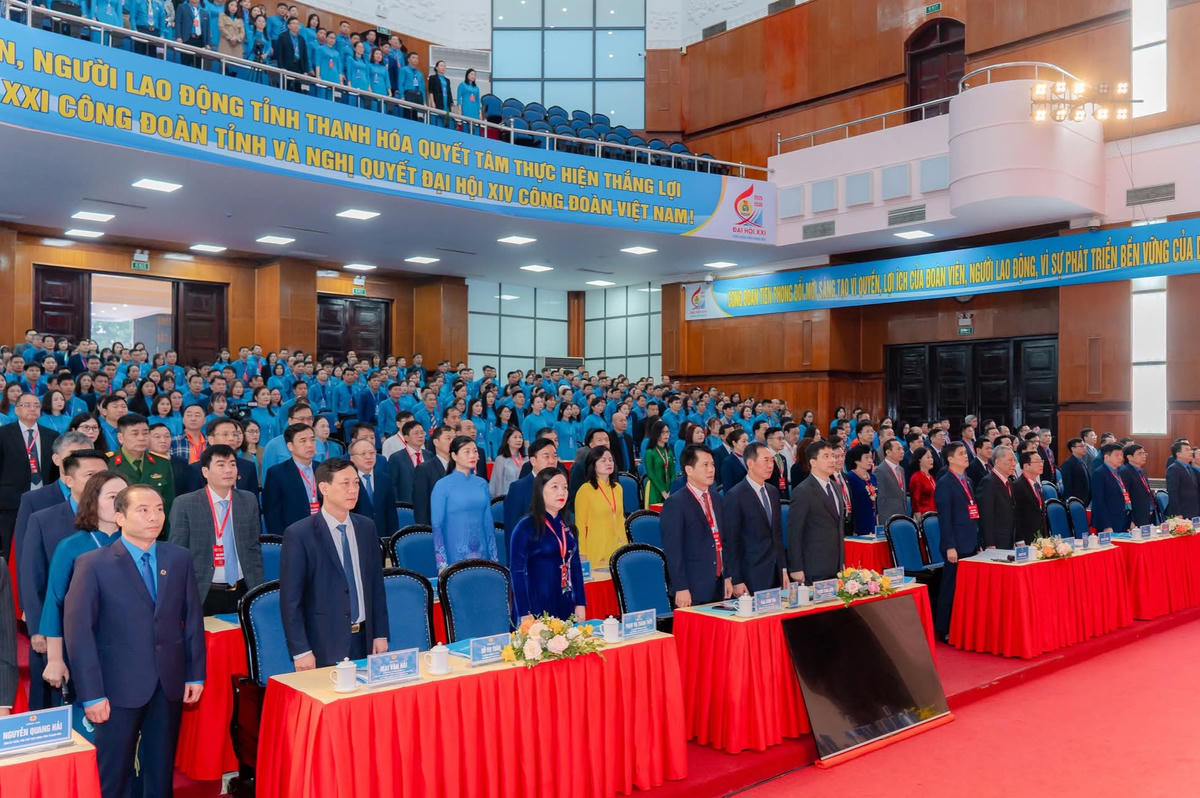 368 đại biểu chính thức dự đại hội Công đoàn tỉnh Thanh Hóa lần thứ XXI. Ảnh: TLA