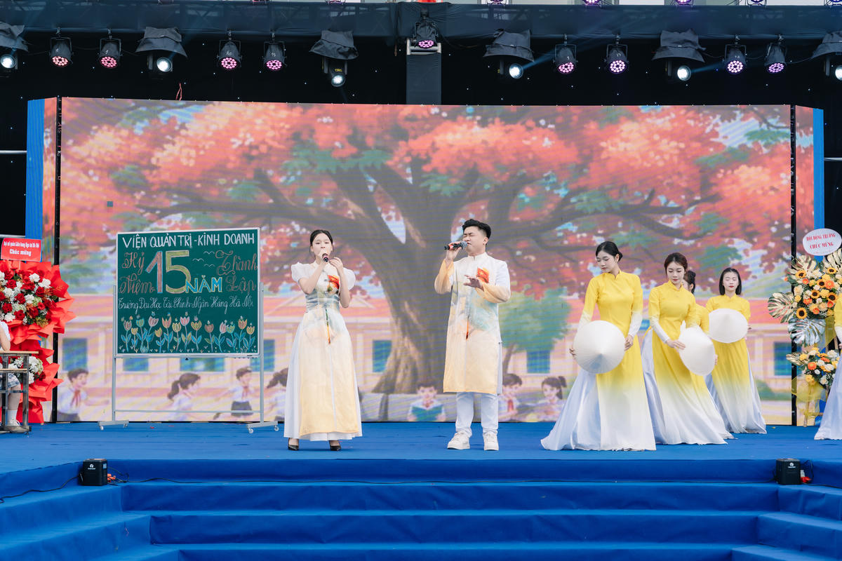 Ấn tượng Lễ Kỷ niệm 15 năm thành lập Trường Đại học Tài chính – Ngân hàng Hà Nội