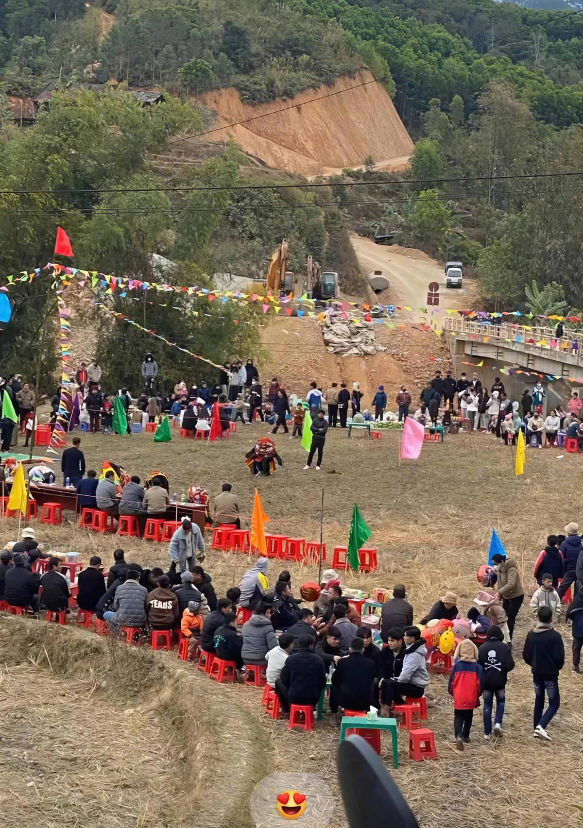 Đã có thời gian, múa sư từ mèo rơi vào tình trạng đứt quãng truyền nối.