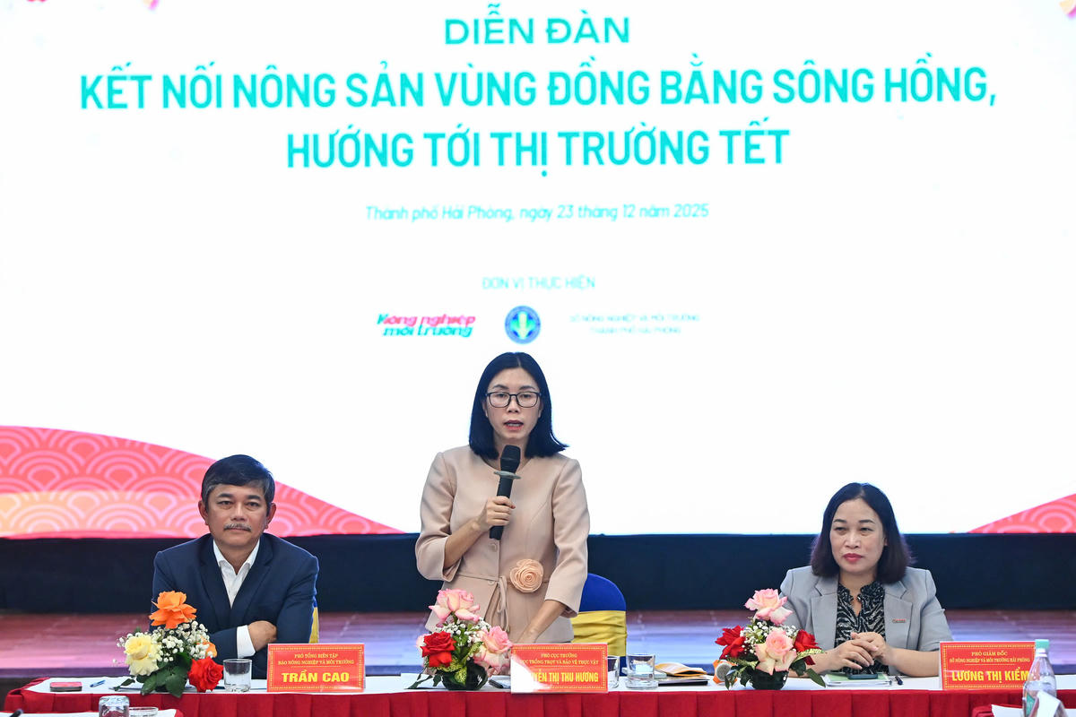 Bà Nguyễn Thị Thu Hương, Phó Cục trưởng Cục Trồng trọt và Bảo vệ thực vật phát biểu kết luận diễn đàn. Ảnh: PT.&nbsp;