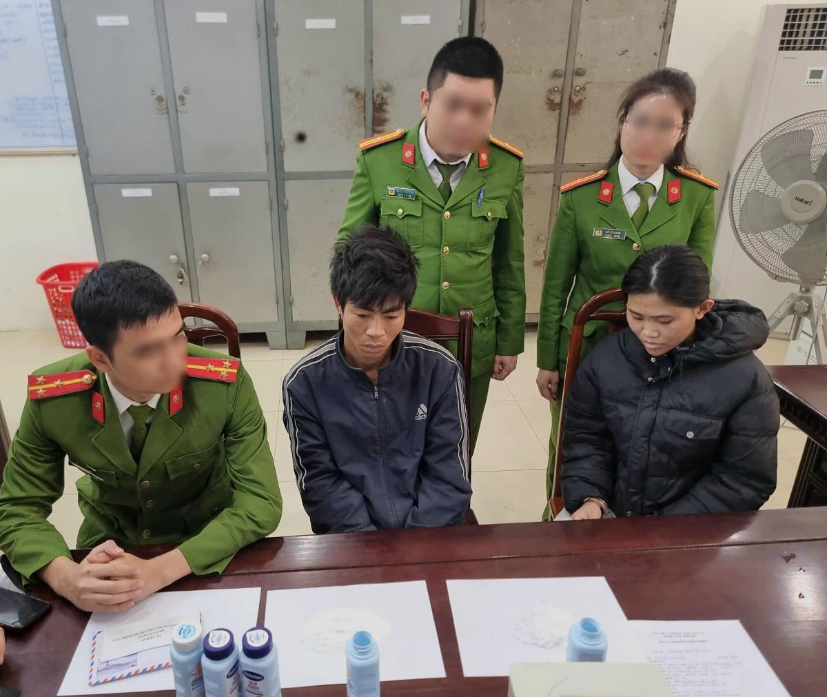 2 đối tượng bị bắt giữ. Ảnh: Công an tỉnh Nghệ An