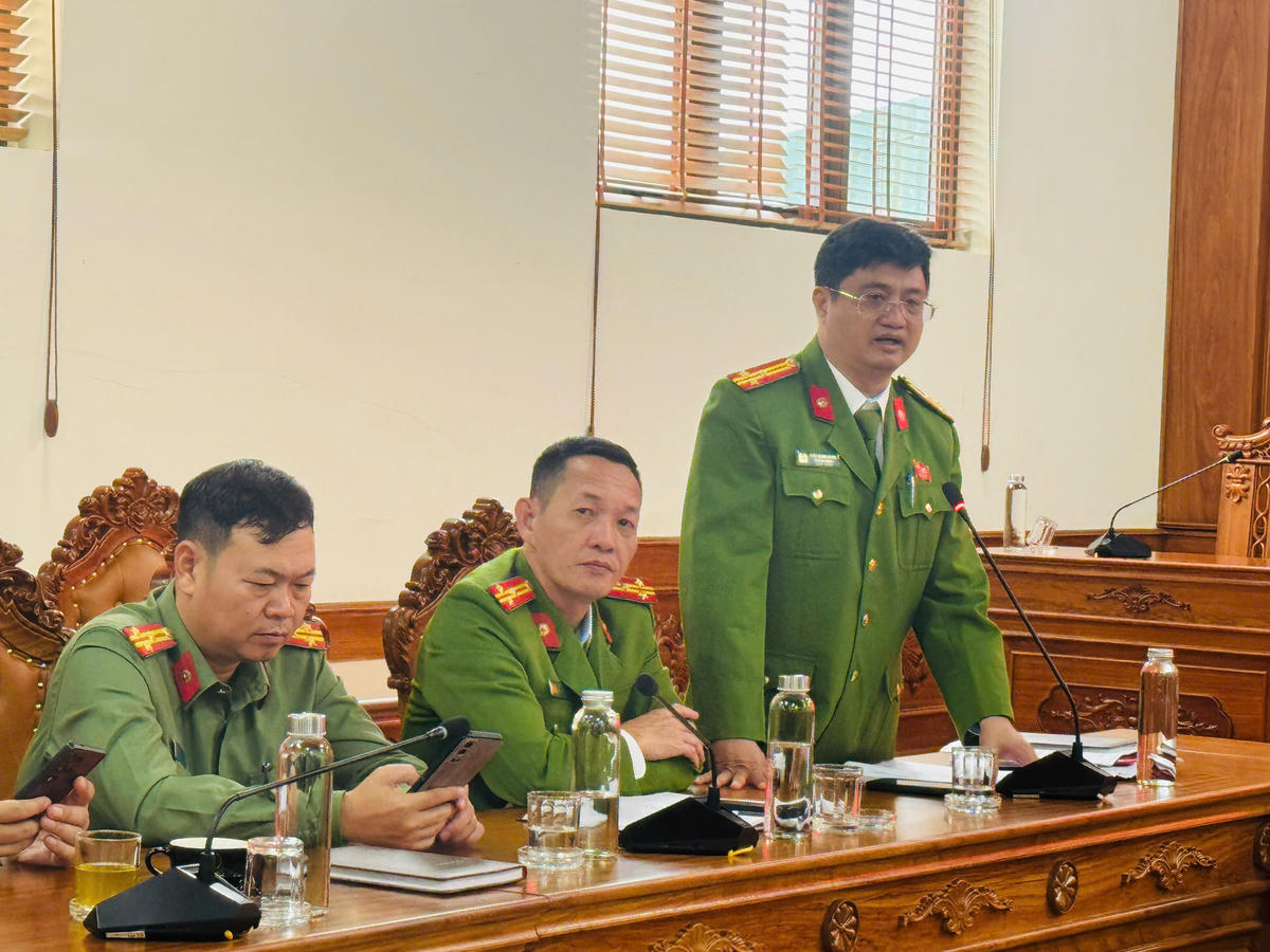 Thượng tá Kiều Mạnh Hùng- Trưởng Phòng Cảnh sát điều tra tội phạm về ma tuy Công an tỉnh Đắk Lắk phát biểu. Ảnh: Thanh Nga.