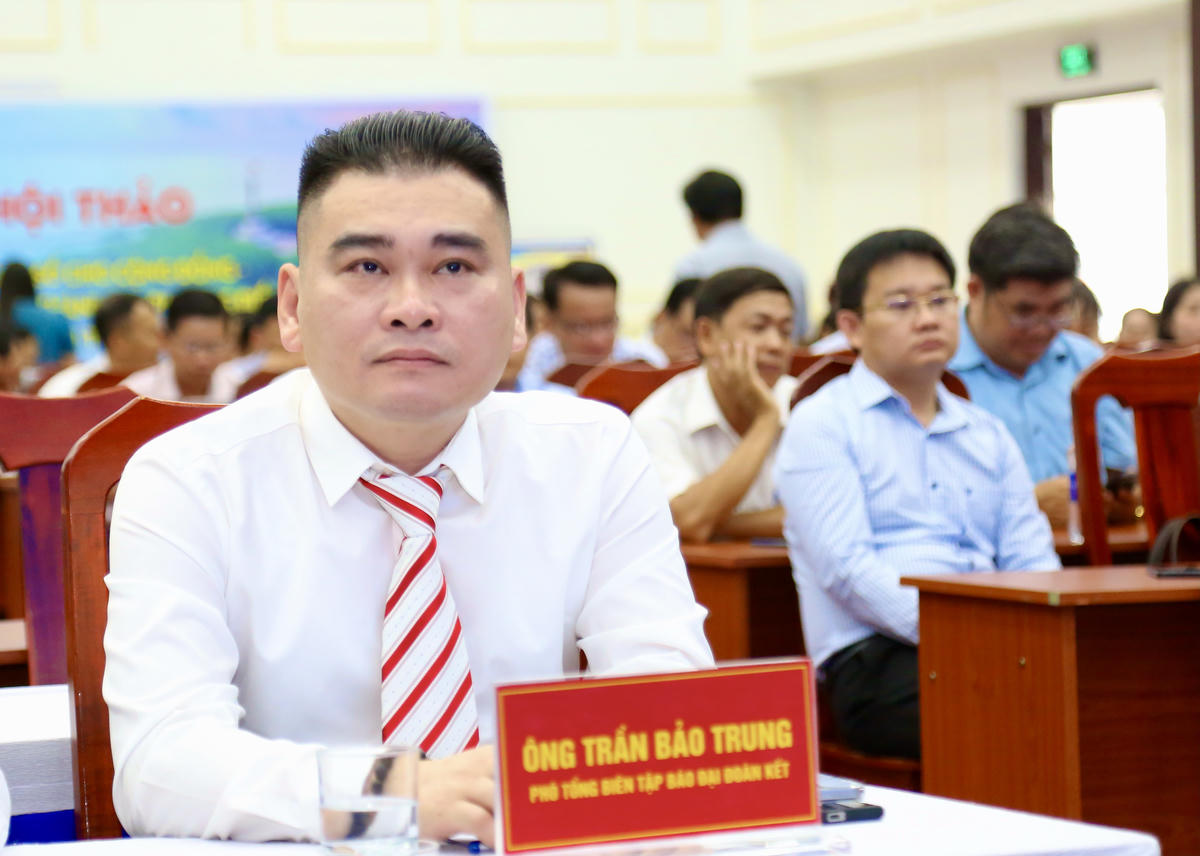 Phó Tổng Biên tập Báo Đại đoàn kết Trần Bảo Trung dự Hội thảo. Ảnh: Thanh Tiến