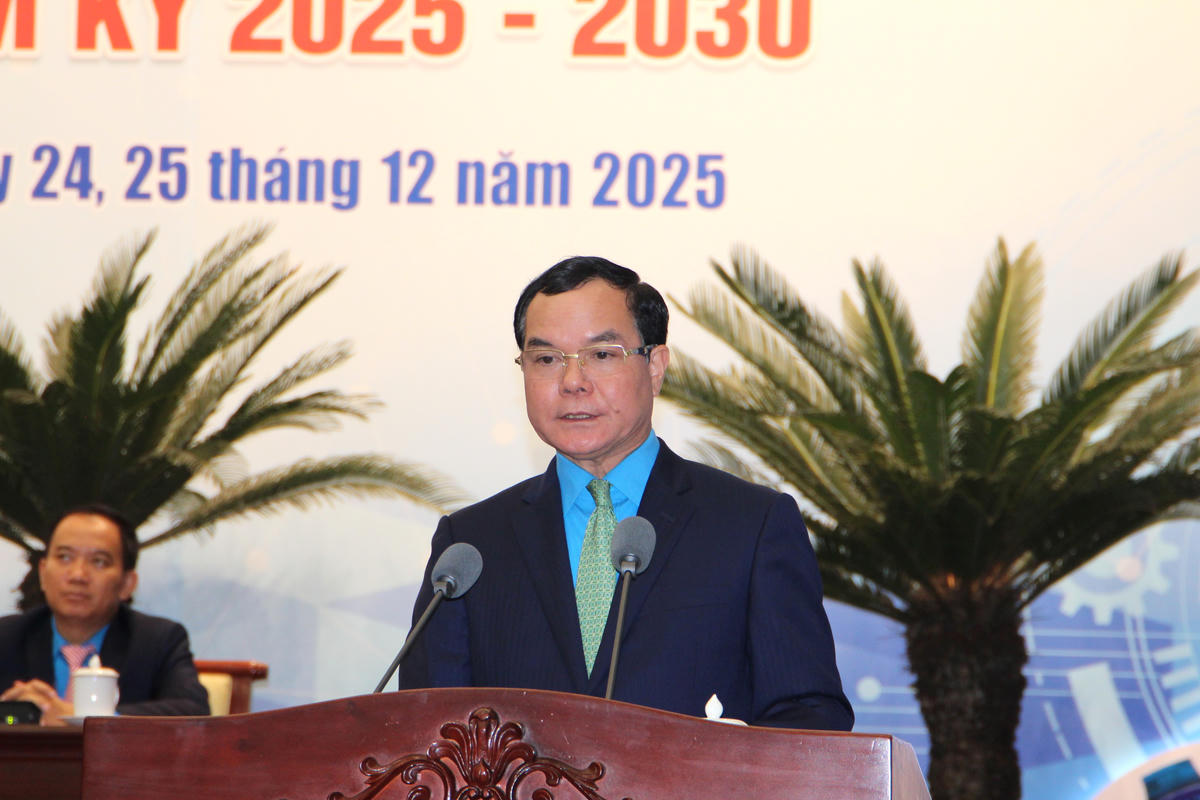 Ông Nguyễn Đình Khang phát biểu chỉ đạo Đại hội. Ảnh: Q.Đ.