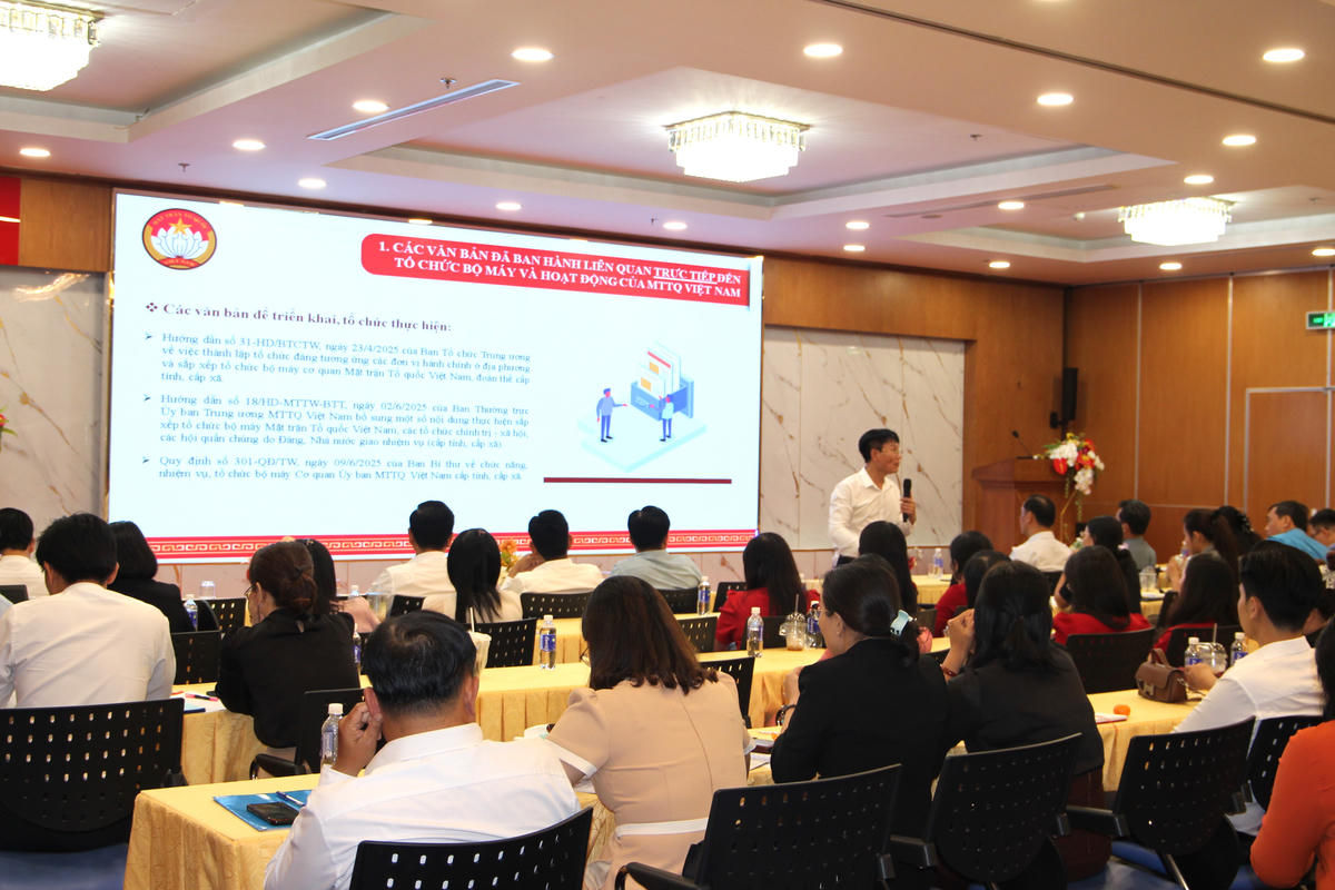 Quang cảnh lớp tập huấn, bồi dưỡng cho cán bộ Mặt trận chủ chốt các tỉnh, thành phố phía Nam năm 2025. Ảnh: Q.Đ.