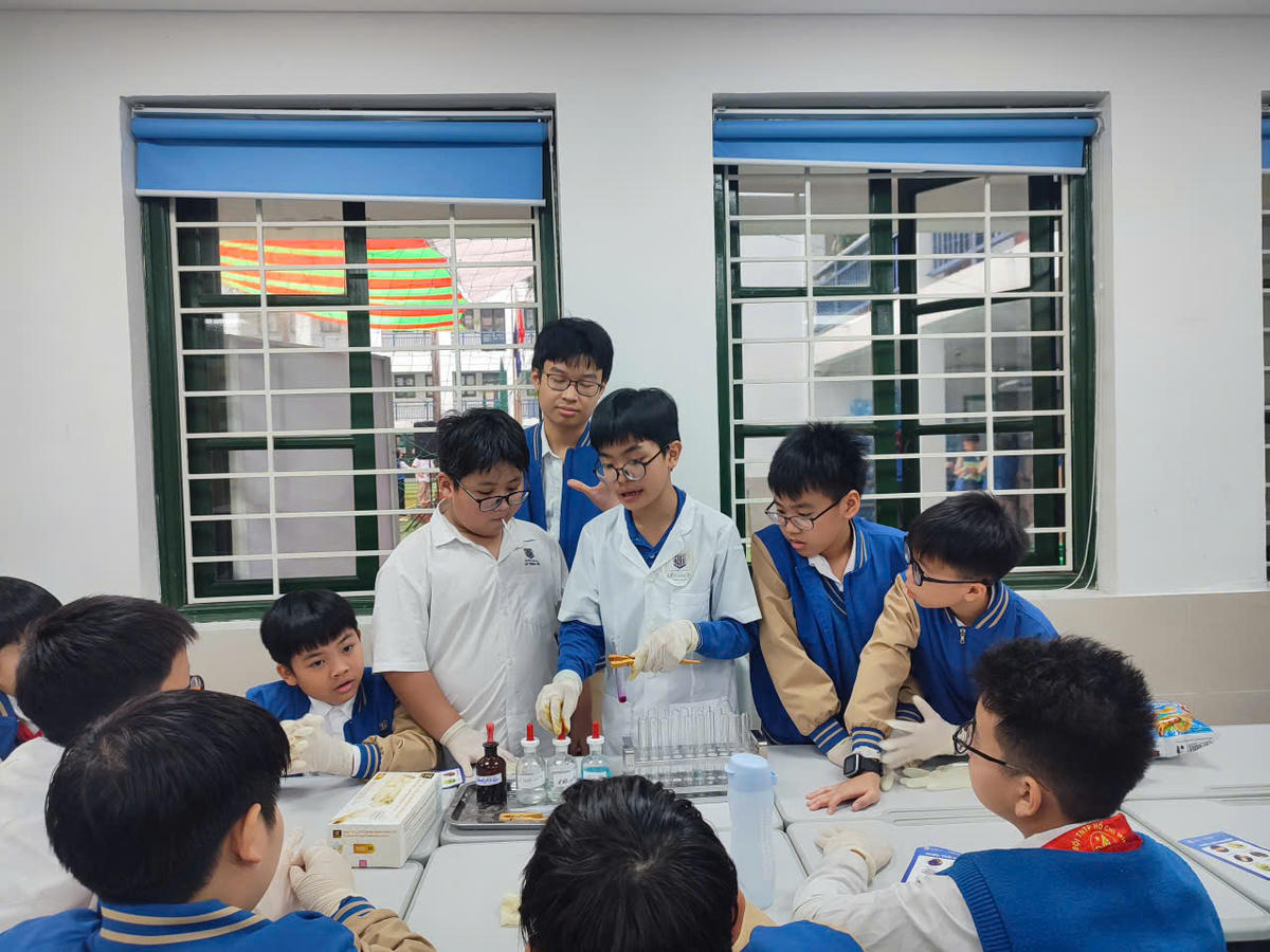 Triển khai giáo dục AI trong trường phổ thông: Cần thiết và cẩn trọng