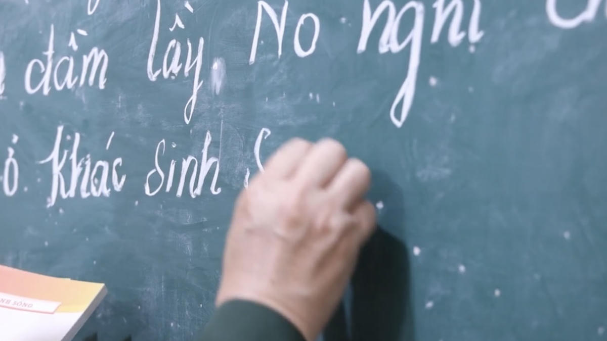 Trong giai đoạn 2021 -2030, tỉ lệ biết chữ của người dân trên toàn quốc duy trì ở mức cao và ổn định. Ảnh: MOET