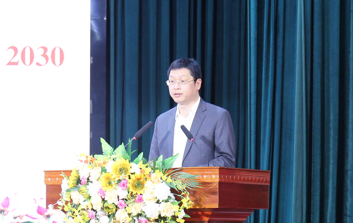 Ông Trần Huy Phương, Phó Bí thư Tỉnh ủy, Chủ nhiệm Ủy ban Kiểm tra Tỉnh ủy Bắc Ninh phát biểu tại Hội nghị.