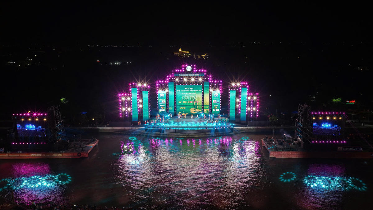 Chương trình nghệ thuật khai mạc Lễ hội Văn hóa Sông nước Cần Thơ năm 2025. (ảnh: BTC)
