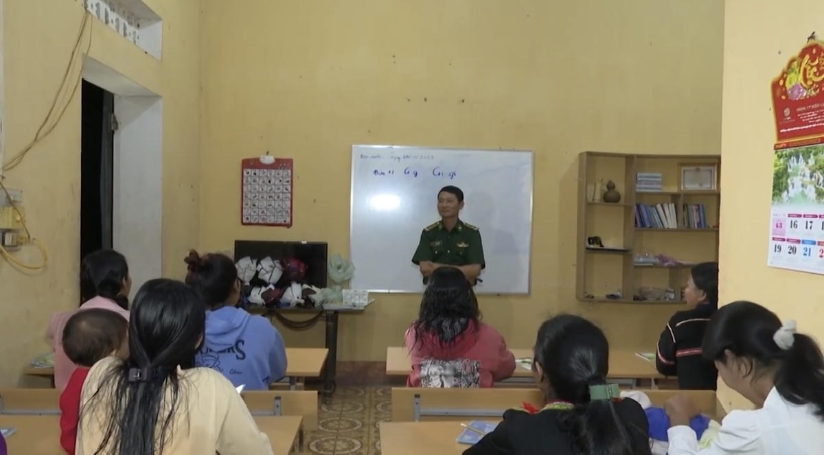 Trong những năm qua, công tác xóa mù chữ của Việt Nam đã đạt được nhiều kết quả nổi bật. Ảnh: MOET