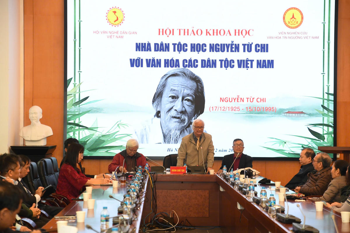 Hội thảo được tổ chức nhân kỷ niệm 100 năm ngày sinh và 30 năm ngày mất của nhà dân tộc học Nguyễn Từ Chi, nhằm tưởng nhớ, tri ân và tiếp tục học hỏi di sản học thuật của ông. Ảnh: Phạm Sỹ.