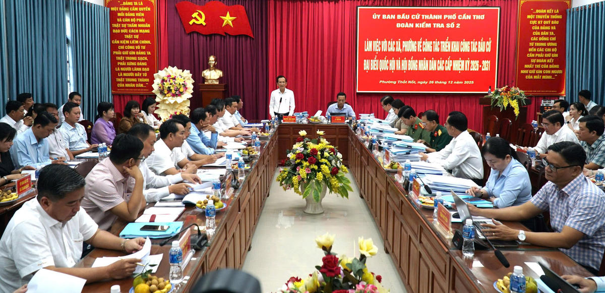 Đoàn công tác của UBBC TP Cần Thơ kiểm tra công tác chuẩn bị bầu cử của các xã, phường.