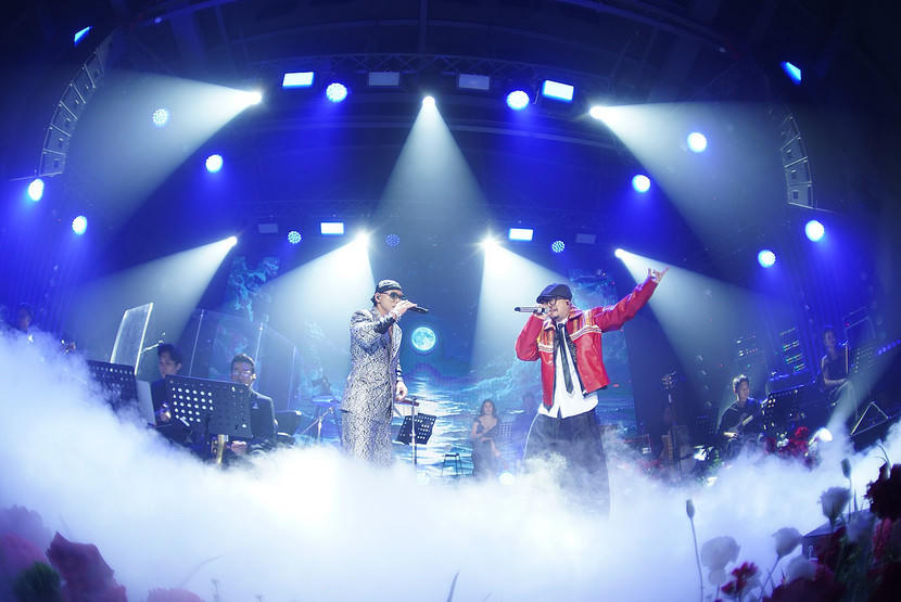 NSND Tự Long tham gia “Đinh show” của Phan Đinh Tùng.