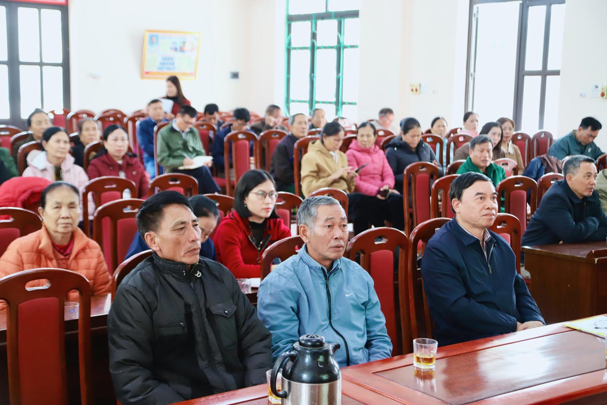 Tham dự lớp tập huấn là Đoàn thanh niên, Hội Liên hiệp Phụ nữ xã và Trưởng thôn 31 thôn trên địa bàn xã Hoằng Giang. Ảnh: HG