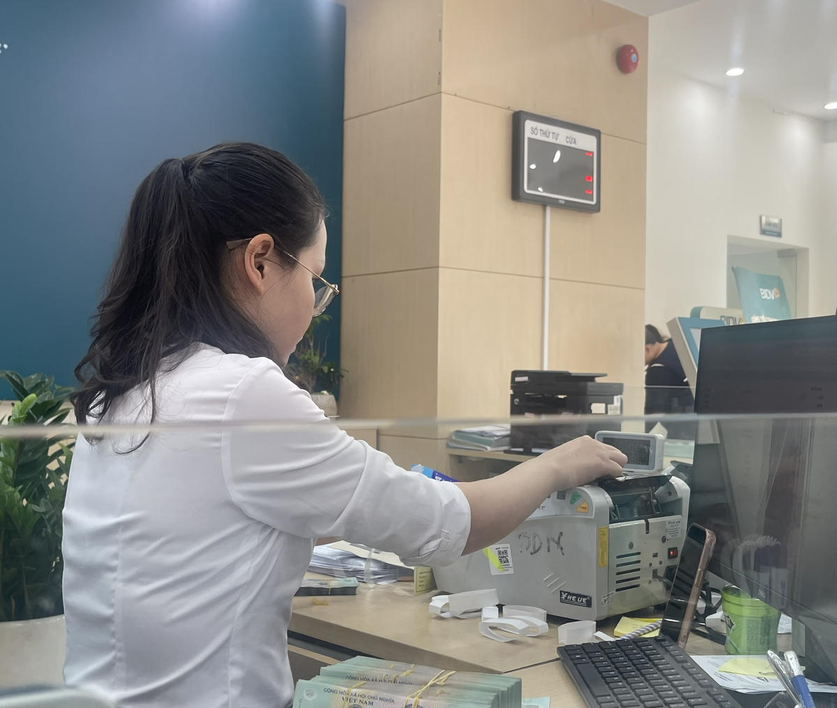 Làn sóng tăng lãi suất huy động. 	Ảnh: Minh Phương.