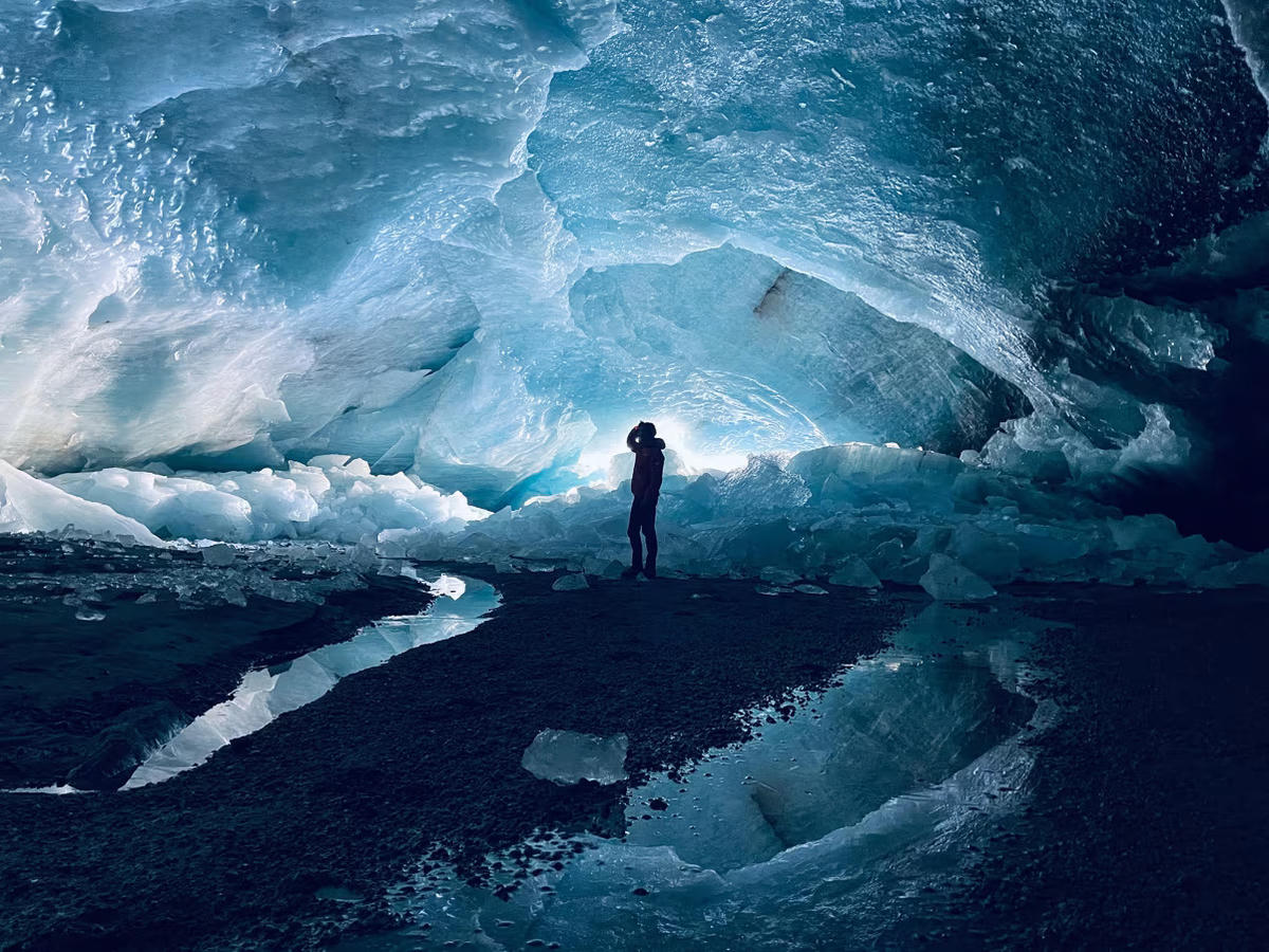 Hàng nghìn sông băng tan biến mỗi năm