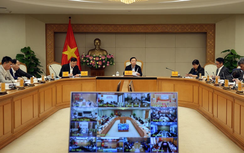 Phó Thủ tướng Trần Hồng Hà nghe báo cáo hoàn thiện dự thảo các nghị định hướng dẫn triển khai thực hiện Nghị quyết số 254/2025/QH15 của Quốc hội - Ảnh: VGP