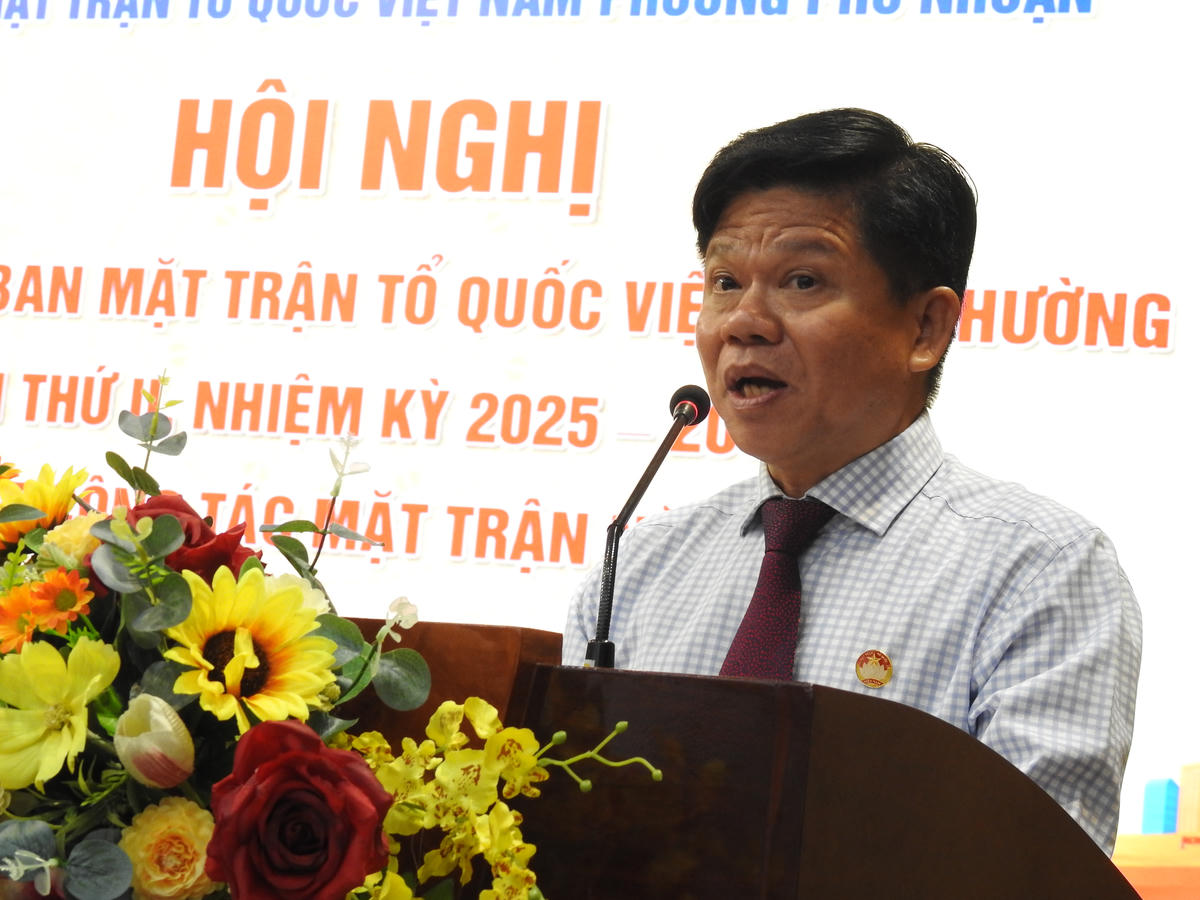 Ông Đinh Gia Huỳnh, Chủ tịch Uỷ ban MTTQ Việt Nam phường Phú Nhuận phát biểu tại hội nghị. Ảnh: Đ.Xá.