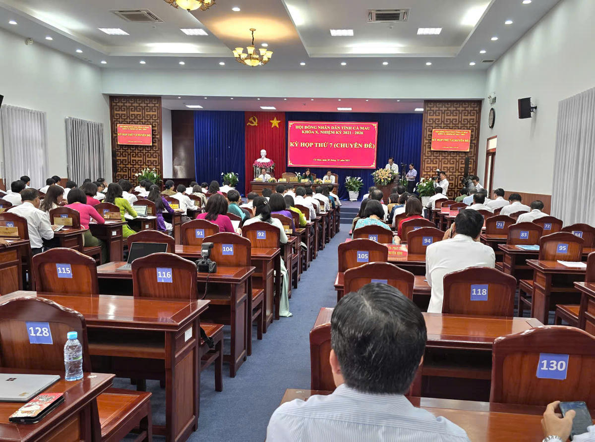Quang cảnh kỳ họp thứ 7, HĐND tỉnh Cà Mau khóa X. Ảnh: Nguyên Du