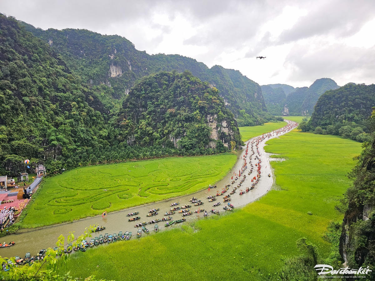 Ninh Bình: Bứt phá về lượng khách, lập đỉnh doanh thu