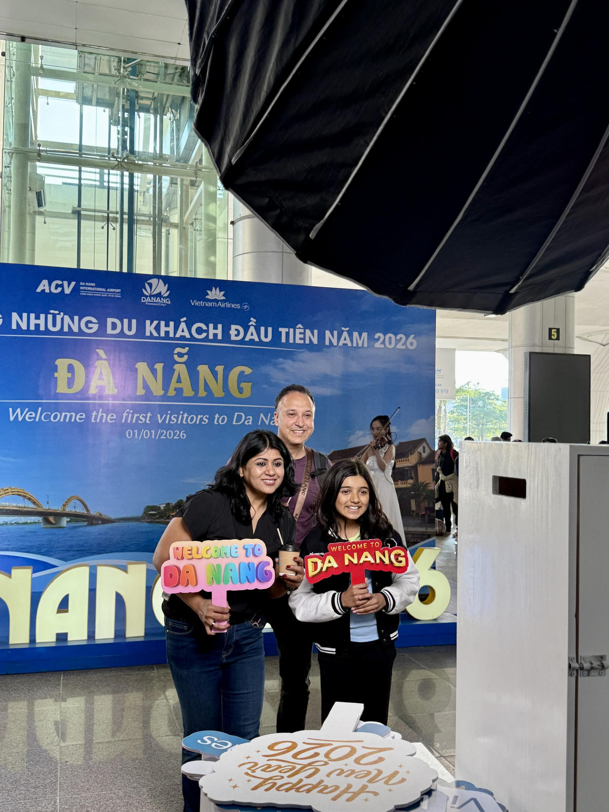 Nét mới chào đón du khách xông đất năm mới Đà Nẵng 2026 là bố trí khu vực chụp ảnh, in ảnh lưu niệm miễn phí cho du khách. Ảnh: Nguyễn Tú.