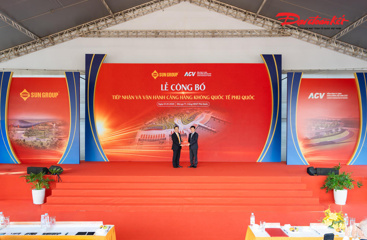 Sun Group chính thức tiếp nhận vận hành Cảng hàng không quốc tế Phú Quốc.