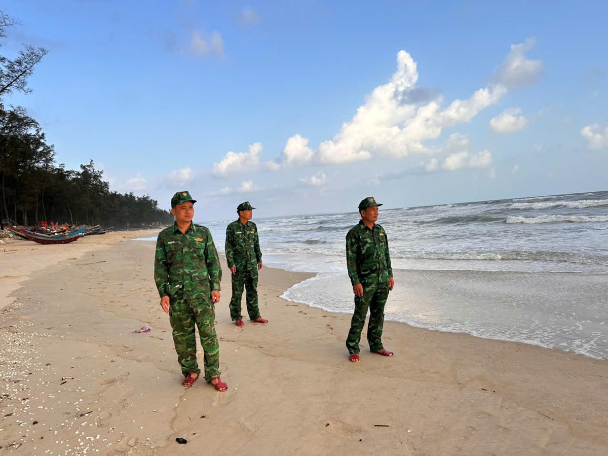 Quảng Trị: Tìm kiếm ngư dân mất tích khi đánh cá trên biển
